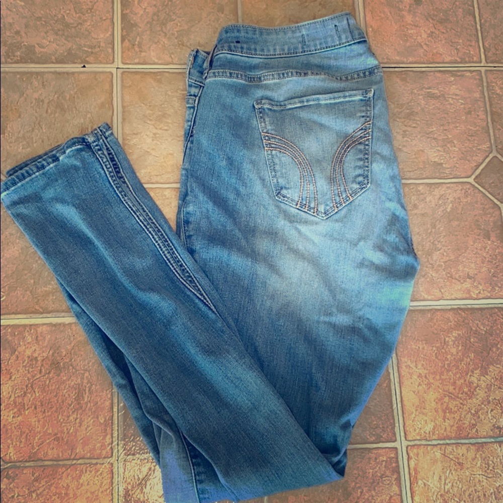 Hollister low rise super skinny jeans